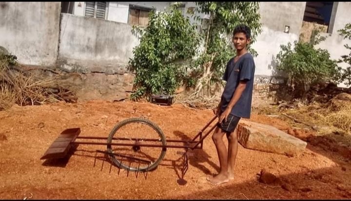 17-YO Telangana Village Boy Crafts Low-Cost Tools From Scrap, Helps 17 Farmers