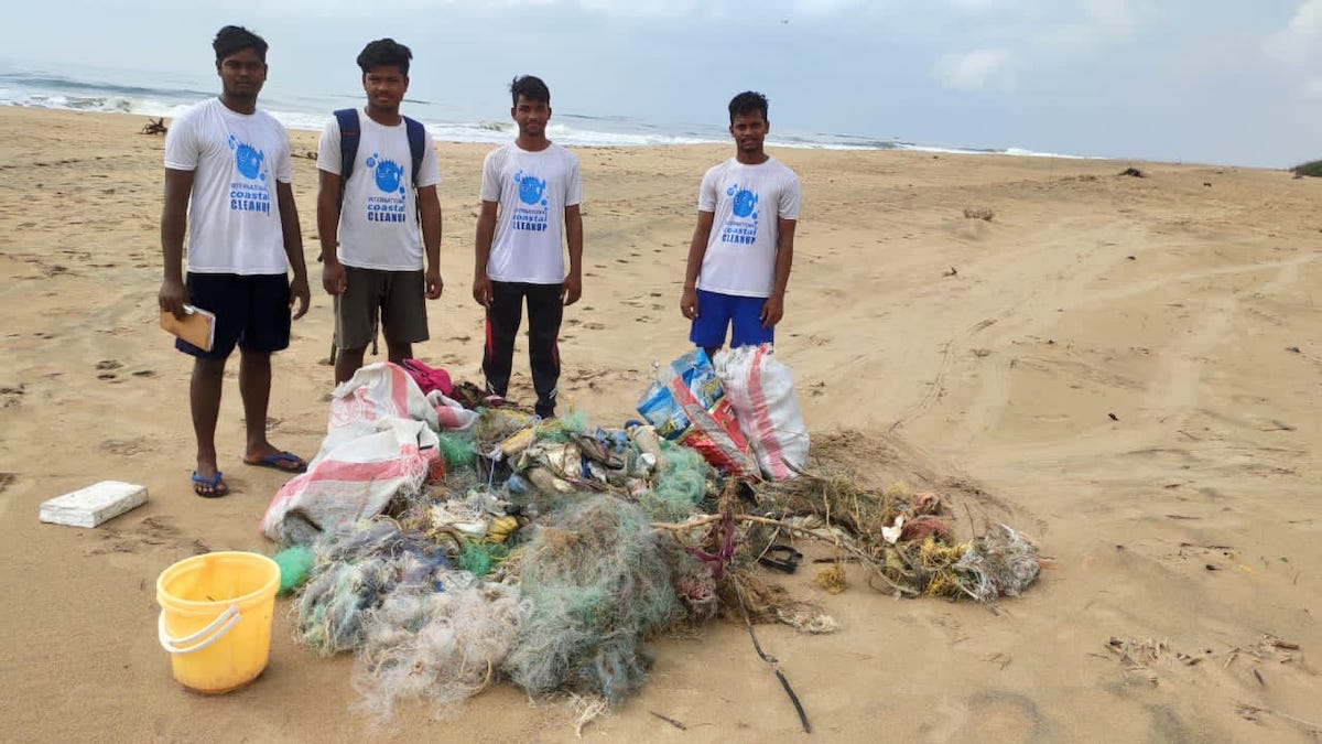 Odisha Group Clear 5 Tons of Beach Waste With Bare Hands