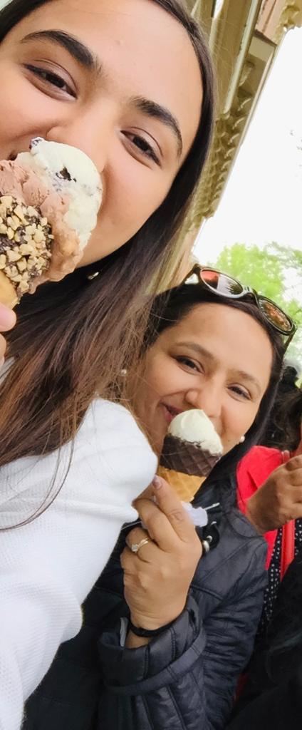 8 Best Places For Ice Creams In Gurugram