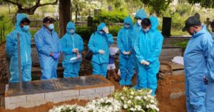Bengaluru's 'Mercy Angels' Perform the Last Rites For Over 800 COVID-19 Victims