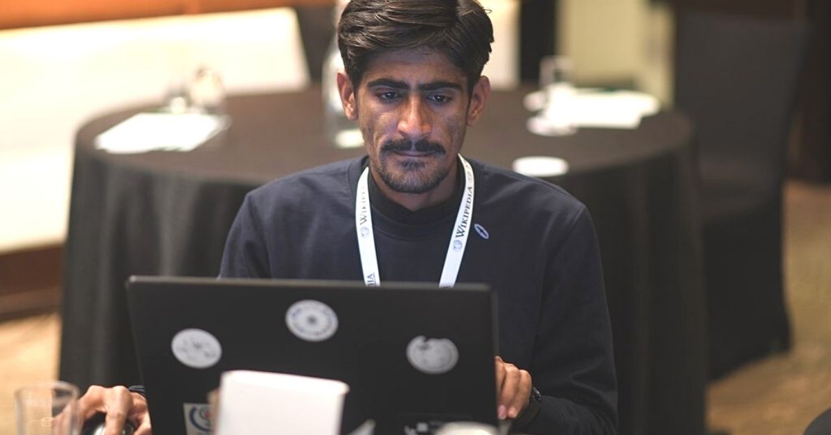 How A 22-YO Carpenter Became a Hindi Wikipedia Reviewer, With Over 57,000 Edits