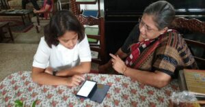 14-YO Conducts Online Classes To Help Senior Citizens Become Tech-Savvy