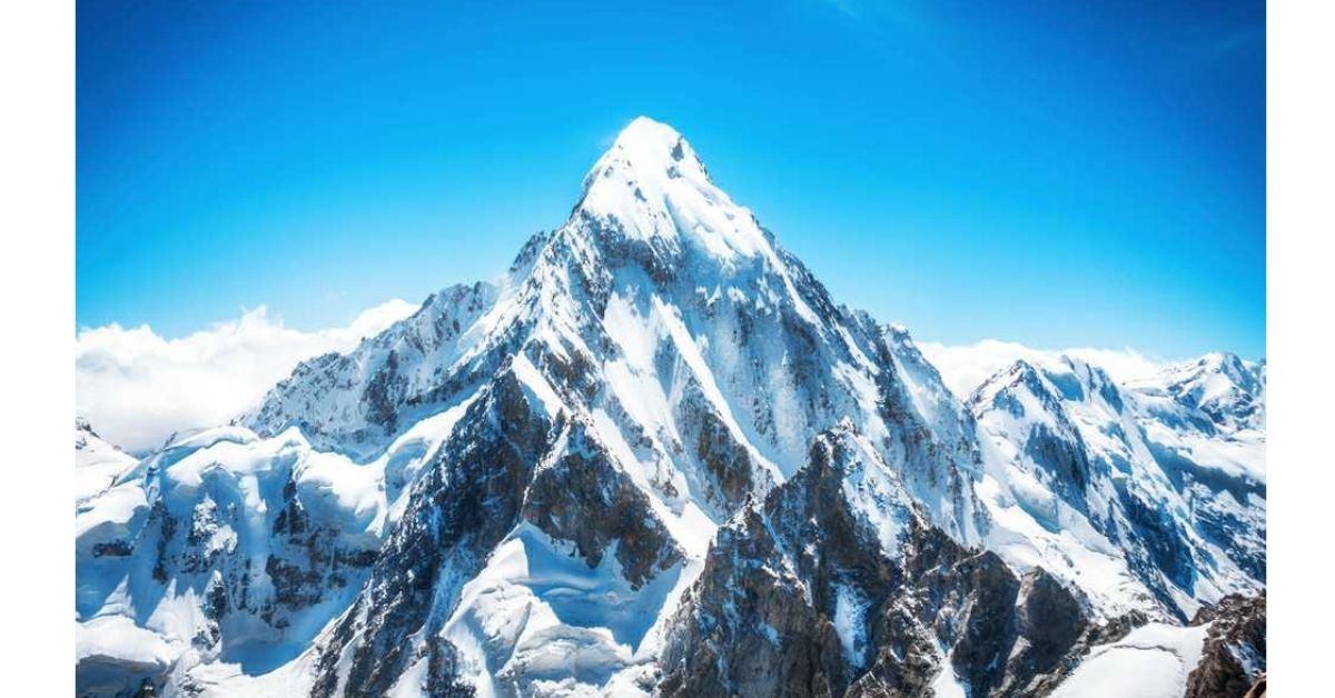 How India Calculated the Height of Mt Everest To Amazing Accuracy