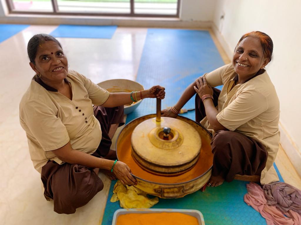 Mom & Daughter Help Maid Fight Abuse, Start Organic Spice Brand to ... pic