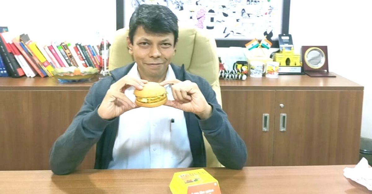 With a Tiny Kiosk & Vada Pav, Mumbai Man Built a Rs 100 Cr Food Empire