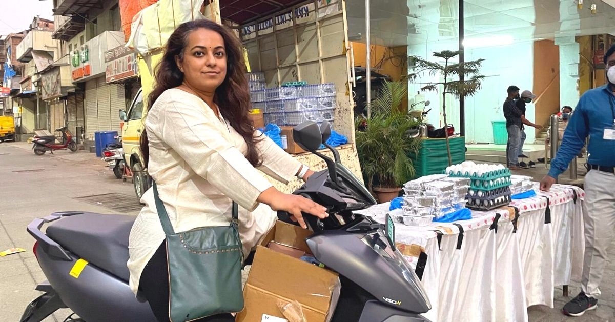 The Needy, Police, Sex Workers & More: Pune Woman Gives 7000 Free Meals/Day Amid Covid