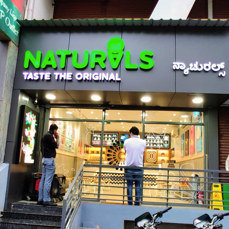 An outlet of Naturals