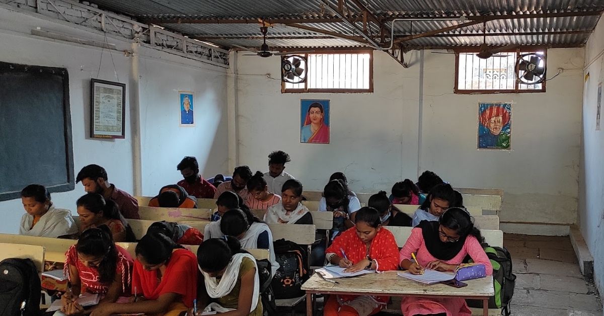 underprivileged girls study, portrait of savitribai phule 