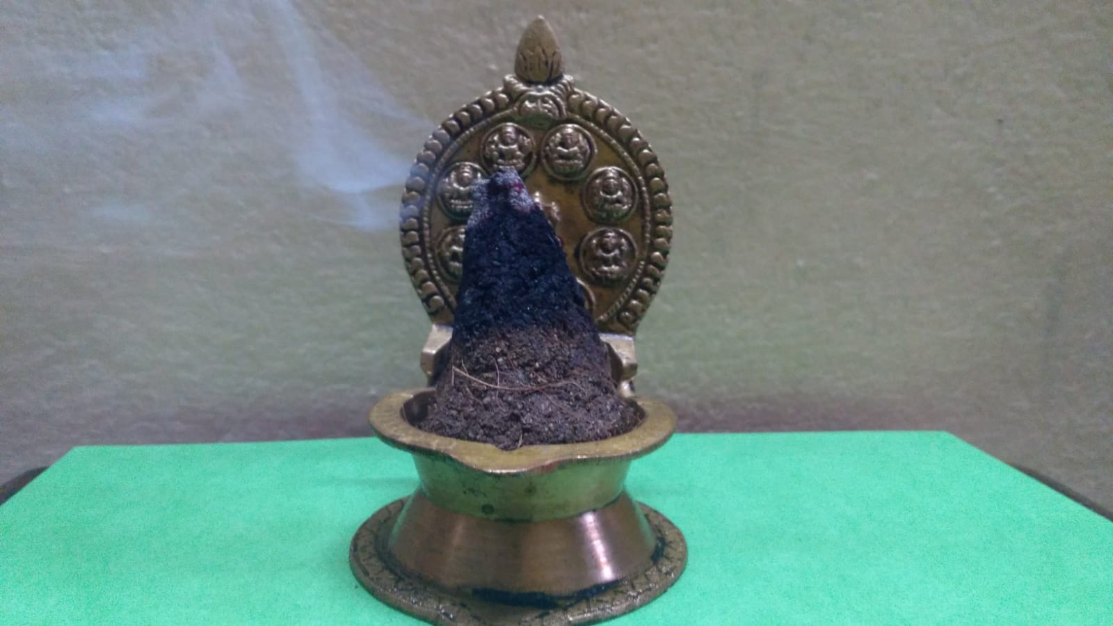 Dhoopbatti made of kitchen waste & dry flowers
