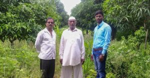 52-YO Farmer Dedicates 15 Years to Revive Almost-Extinct Mango From 1 Tree