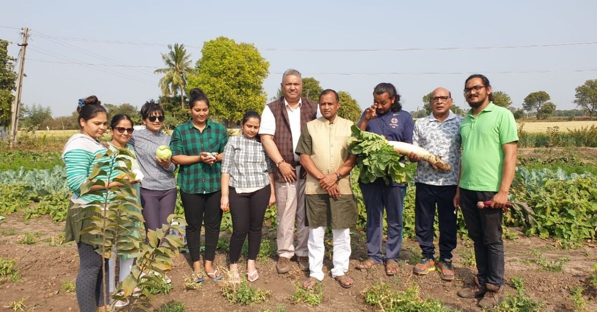 Customers at Sidhpura's farm