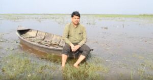 50 Wetlands, 14000 Farmers & 1 Hero: How Sarus Cranes Were Revived From the Brink