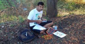 Pune's 'Bora Man' is Saving Delicious Wild Berries By Planting Hundreds of Trees/Year