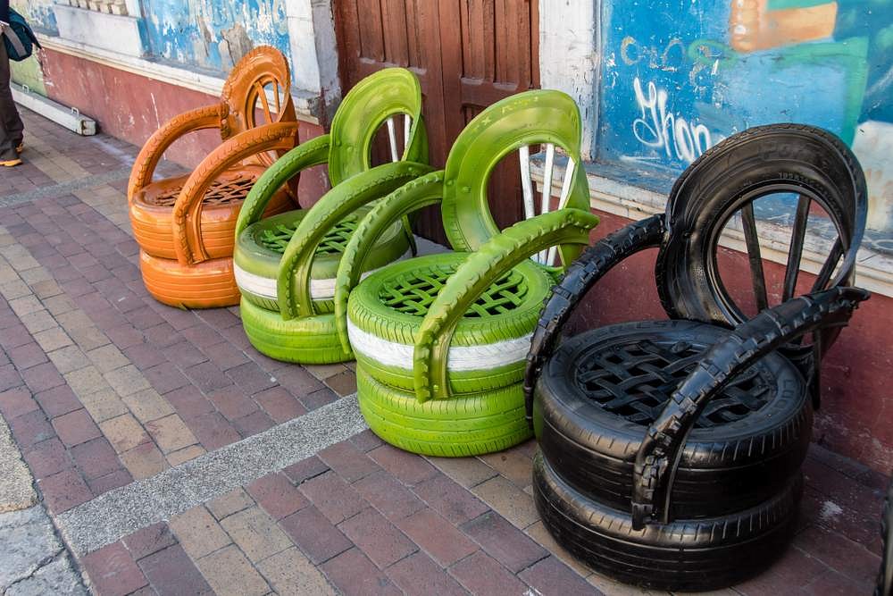 Chairs made out of worn-out tyres