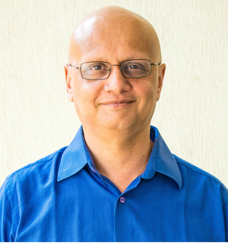 Dr Jogin Desai, Pendiri perusahaan yang berspesialisasi dalam Terapi Sel