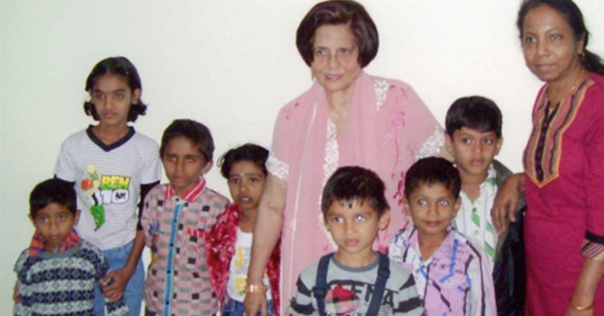 ent surgeon dr sandra souza with underprivileged children