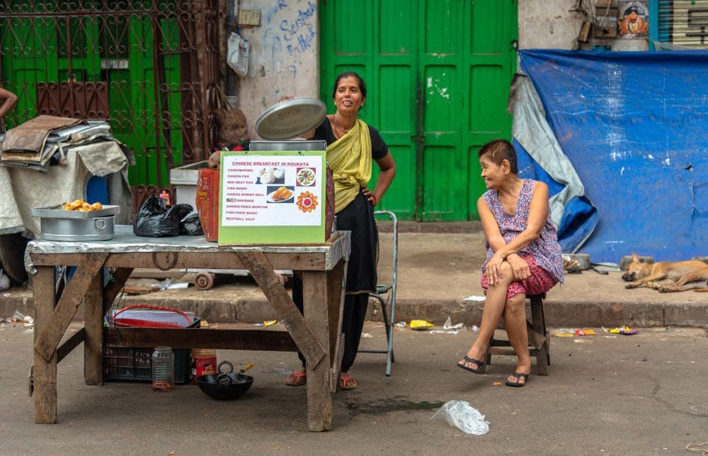 Love Schezwan Chowmein & Desi-Style Manchurian? Here’s How ‘Chindian’ Food Won Indian Hearts