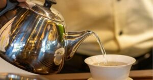 The Tea Ceremony at Finjaan Cafe