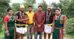 Meet the Zoology Lecturer Travelling to 1000 Villages To Revive Near-Extinct Folk Art