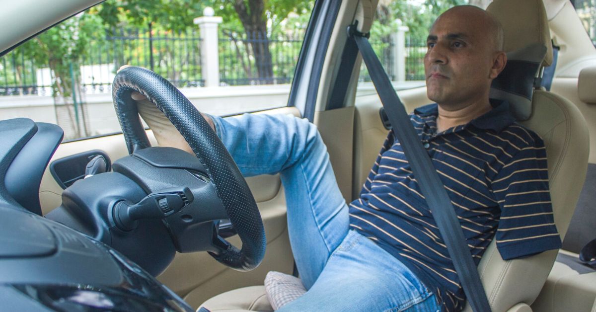 India’s First Double Arm Amputee to Get A Driving License Lost His Arms at 7