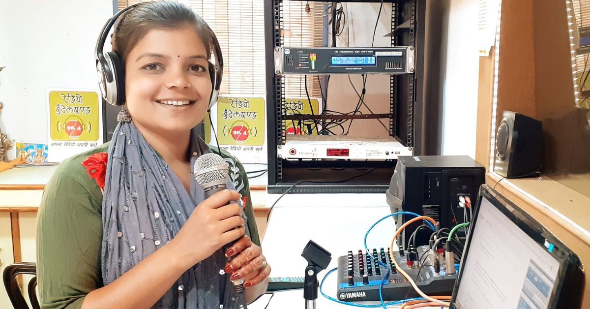 The Sole Woman RJ of an MP Town Uses Radio To Show Lakhs How To Save the Environment