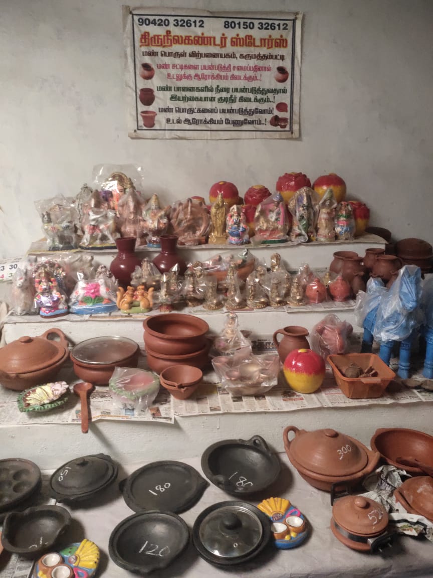 Earthen pots and items at Sivasamy's house