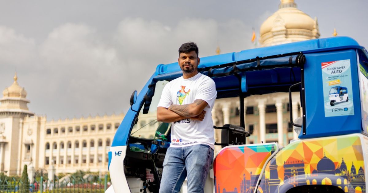 Jothi Viknesh travels through India in his electric autorickshaw