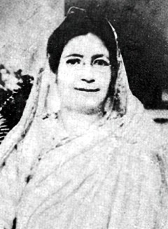 Muslim feminist Ruqaiya Sakhwat Hussain who built India's first school for Muslim women 