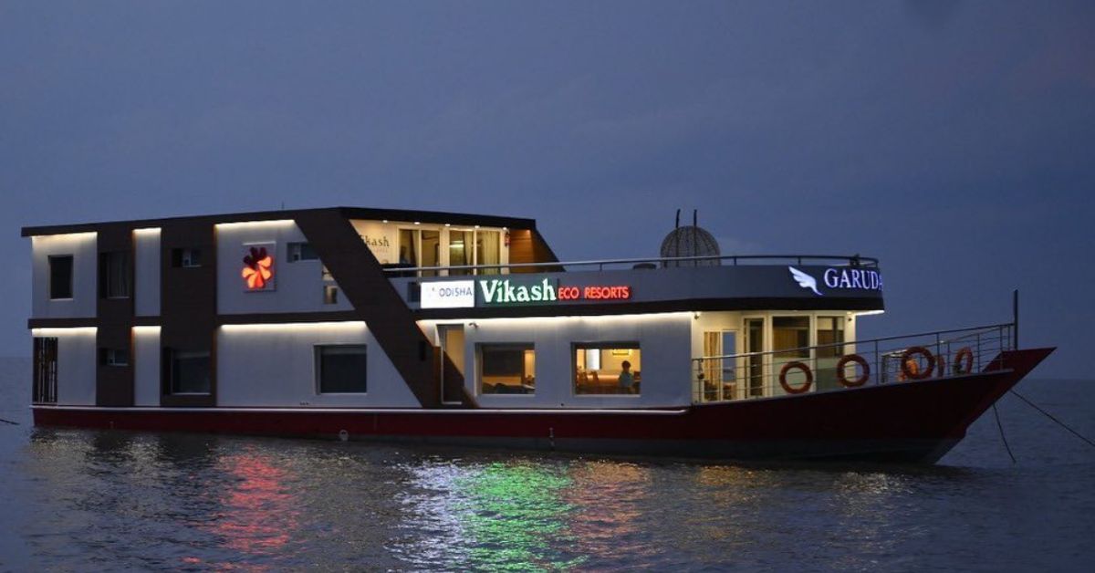 'Garuda' house boat in Chilika Lake