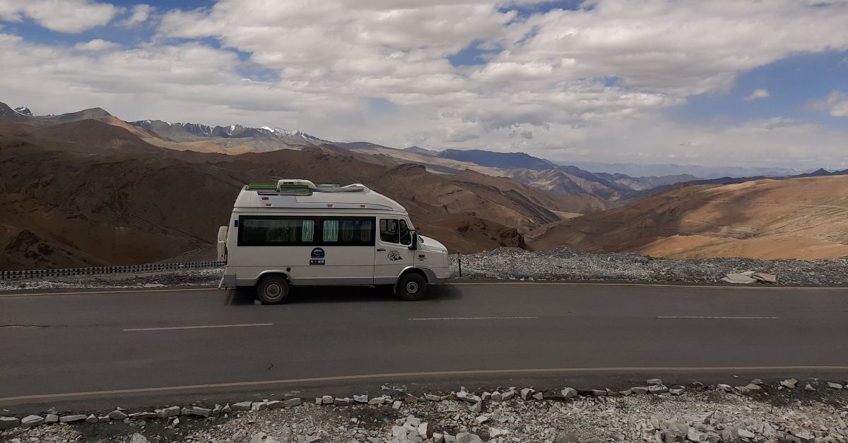 Deepak and Ruchi's caravan