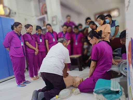 The Cloudphysician team giving hospital staff training in critical care