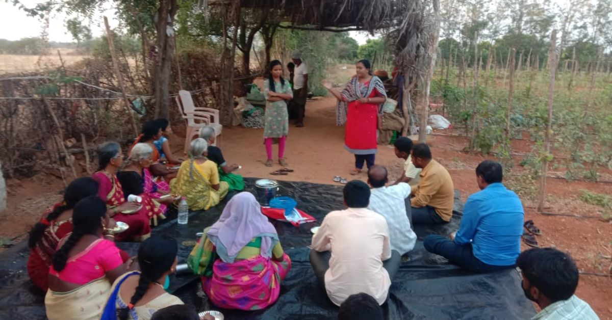 Roja imparting her knowledge to others who want to switch to organic farming. 