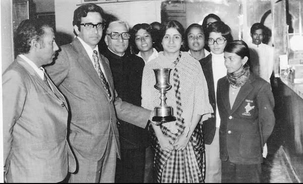 Mahendra Sharma with the 1978 World Cup trophy