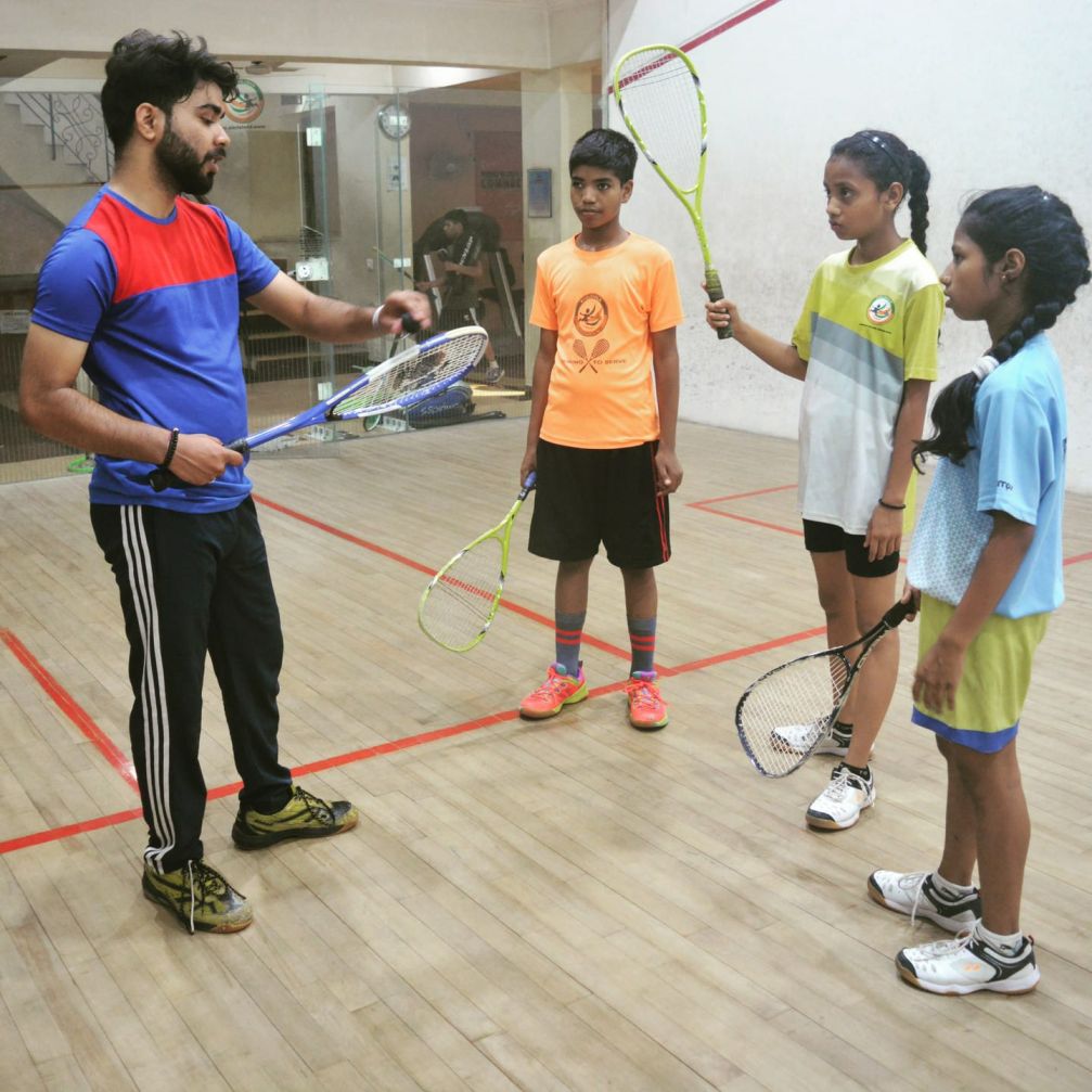 Khelshala telah beroperasi di India sejak 2009 dan membantu anak-anak kurang mampu mencari pendidikan yang lebih baik serta unggul dalam olahraga.