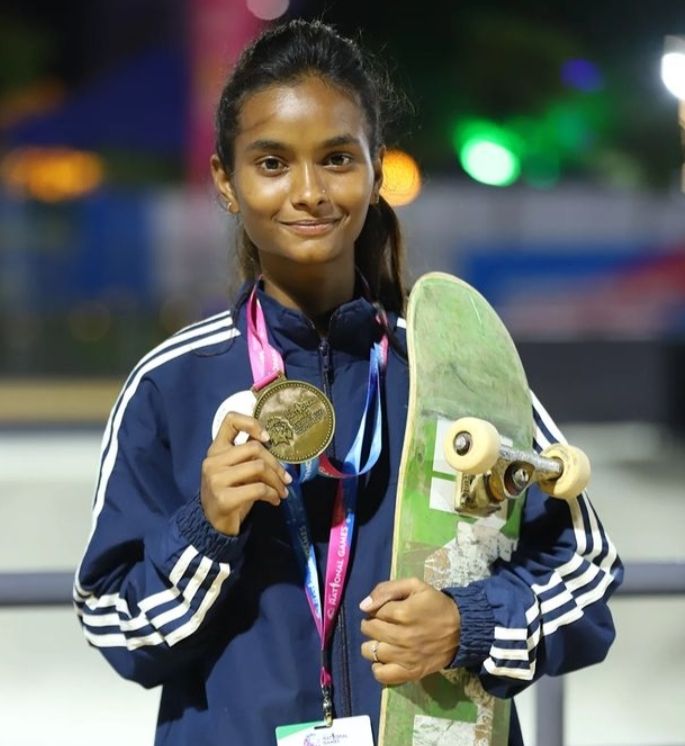 Shraddha Gaikwad memenangkan medali emas skateboard (jalanan) putri di Olimpiade Nasional ke-36. 