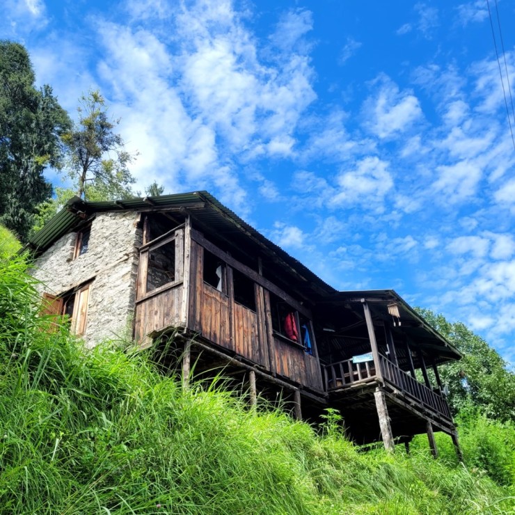 jungle hut by athul bos