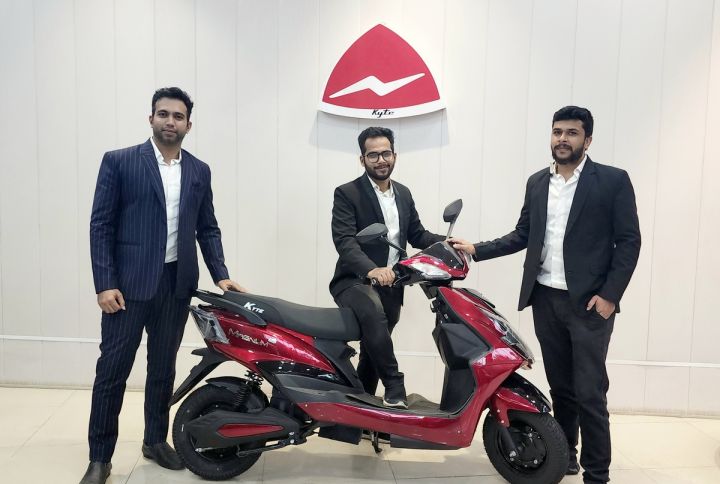 Kyte Energy, a EV startup founded by three people from Nashik, launches a high speed e-scooter