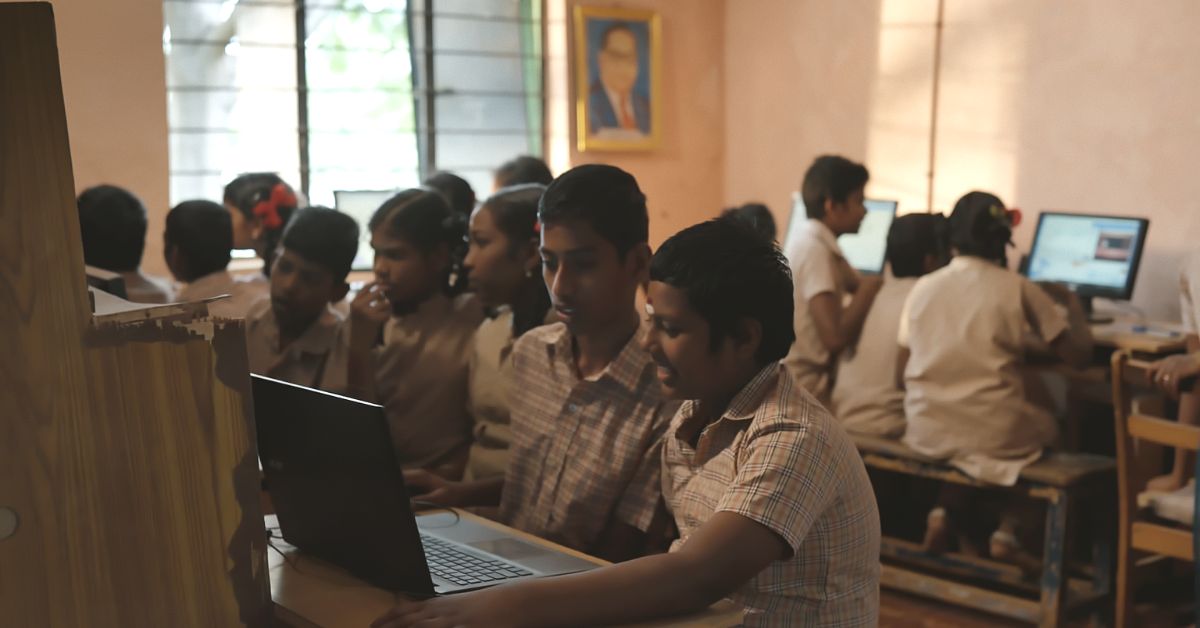 Melalui kemitraan dengan Amazon, ASHA Chennai menyediakan laptop ke sekolah pedesaan