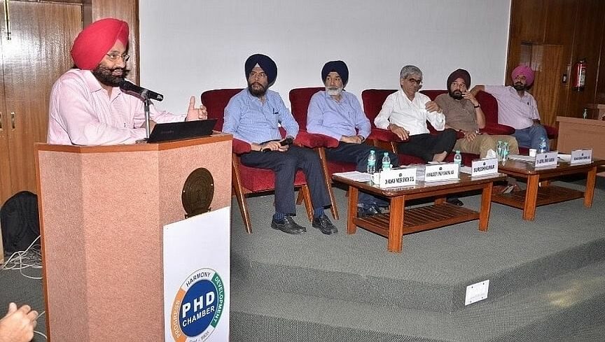 Jagmohan Singh Nagi giving a lecture