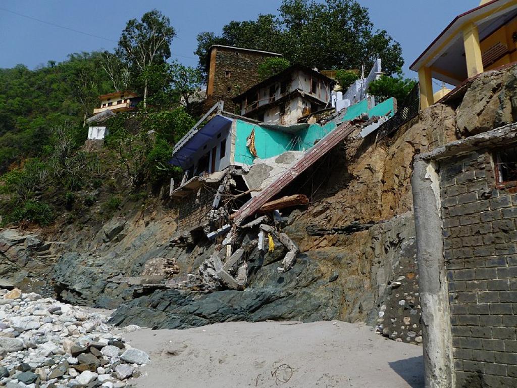 Earthquake prone structures in the Himalayas 