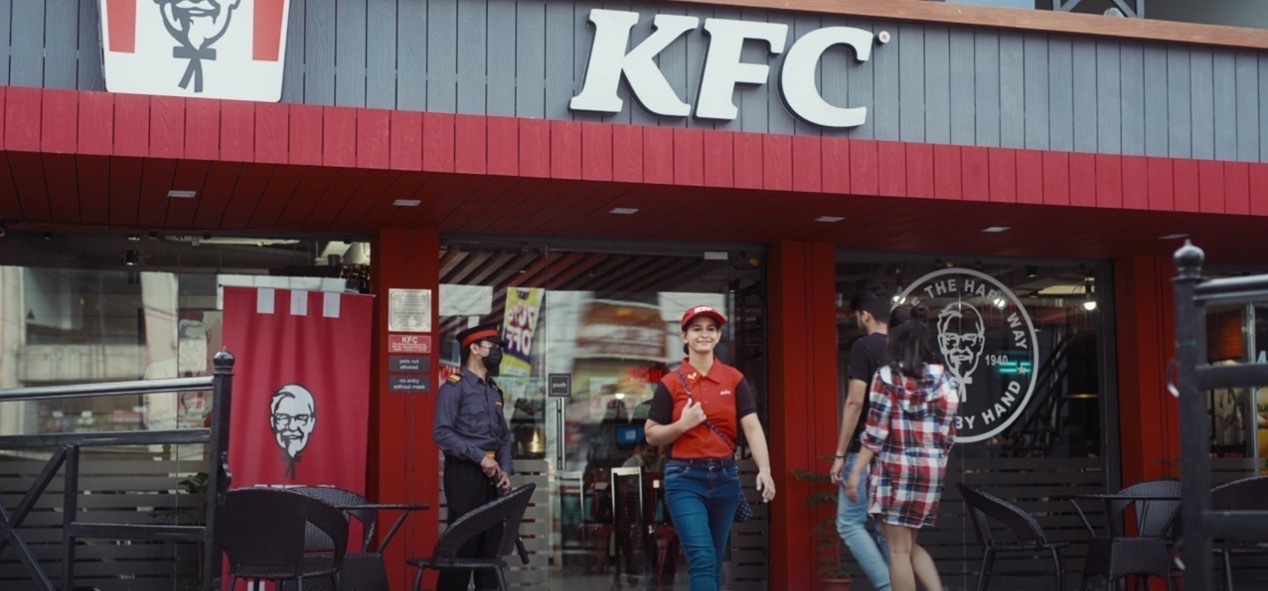 KFC telah mempekerjakan lebih dari 150 karyawan dengan kemampuan khusus