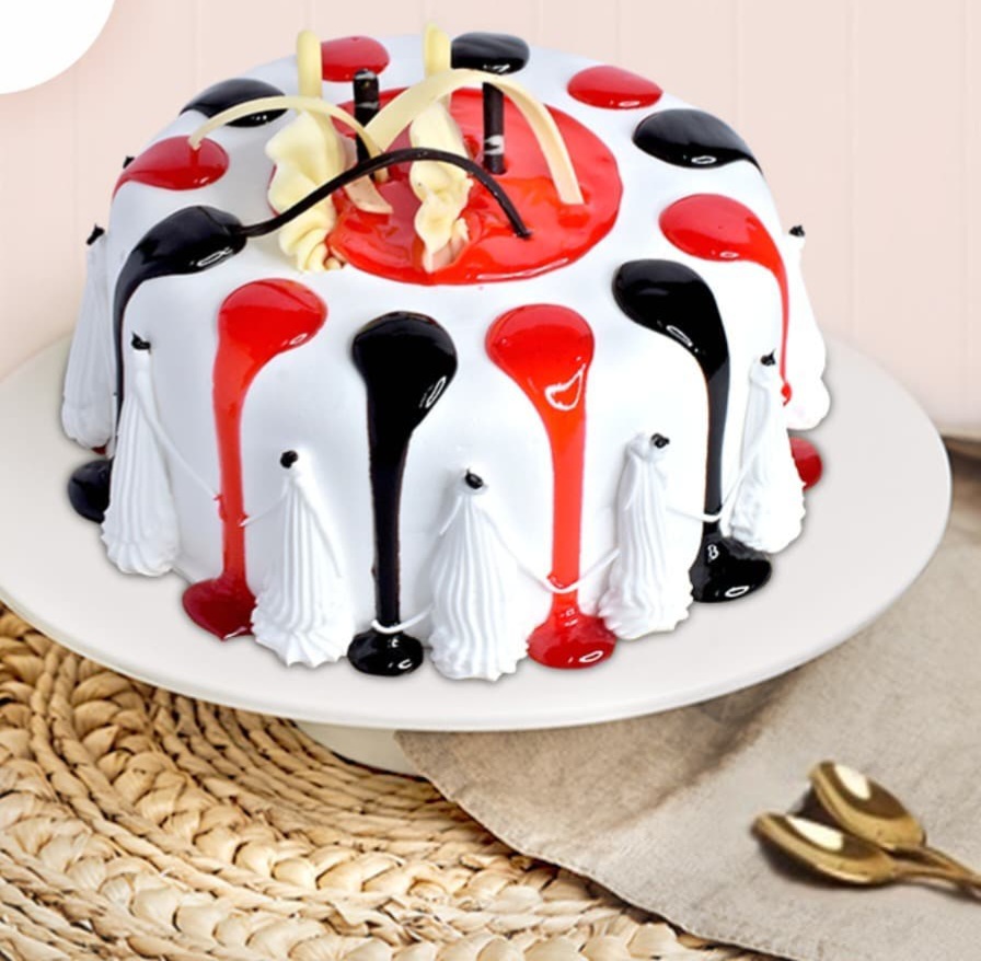 Price : ₹ 1200/kg Minimum weight : 8 Kg Type of cake : 3D… | Flickr