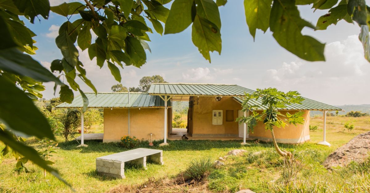 A sustainable earth farmhouse built using cobb technique 