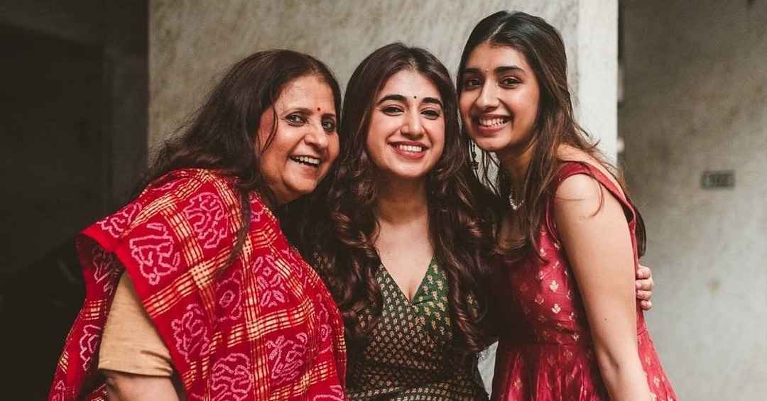 ‘How We Built a 15 Cr Fashion Brand Using Instagram’: Mom-Daughter Duo ...