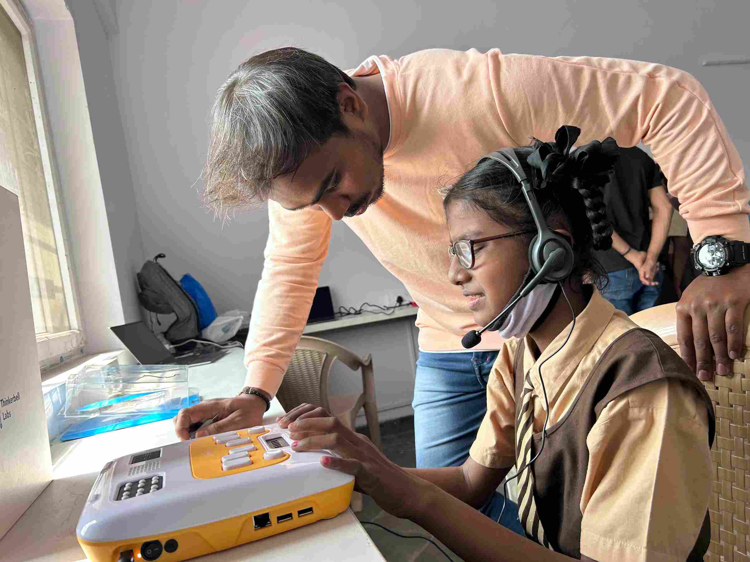 Annie enables blind kids to learn braille without the need of individualised attention from a teacher