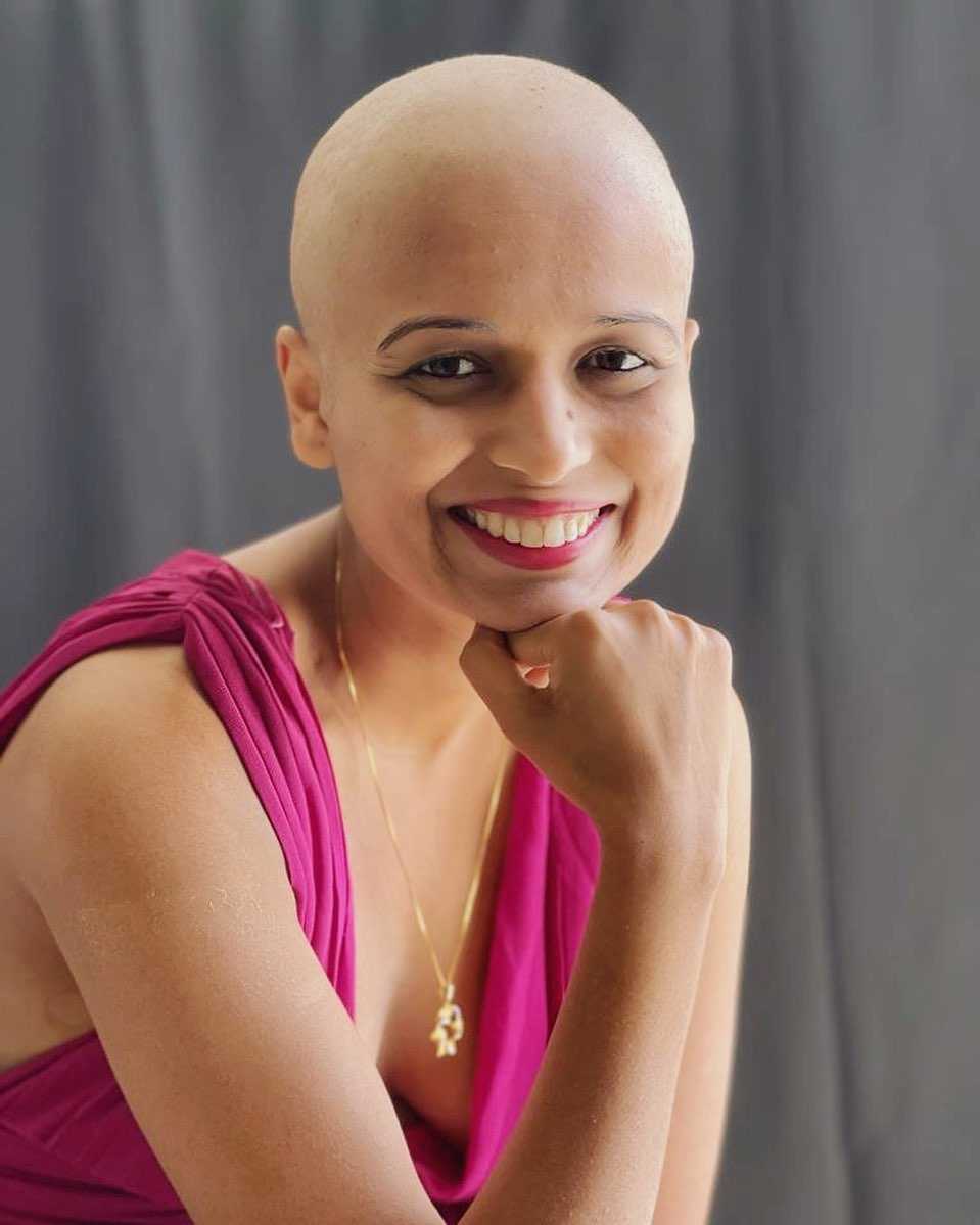 Prachi Kulkarni, seorang penyintas kanker menceritakan pengalamannya dan bagaimana dia mengatasi rintangan