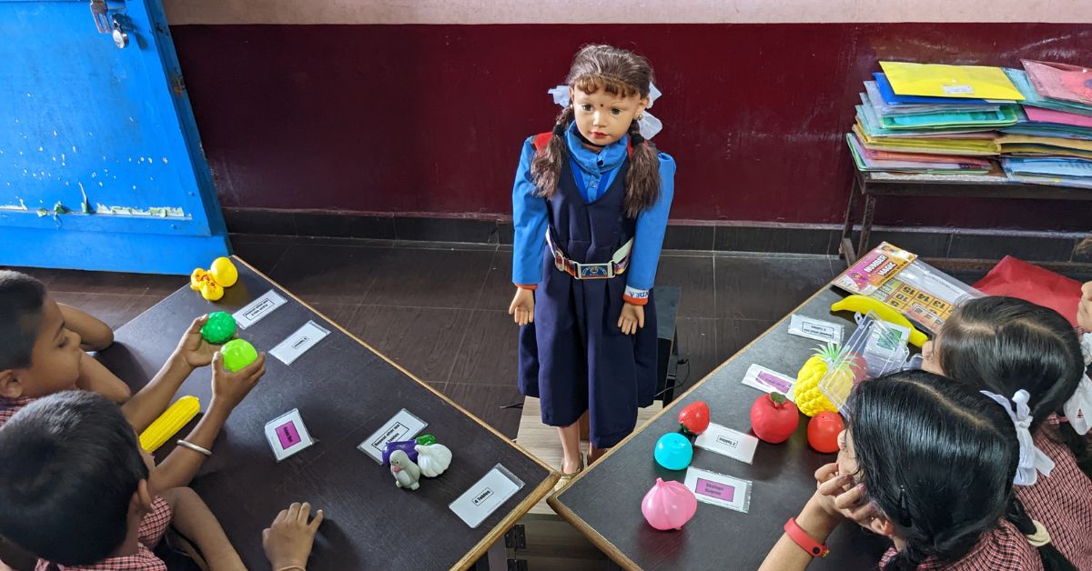 30-YO Teacher in Rural Karnataka Built Jugaad Robot to Make Learning Fun for Students