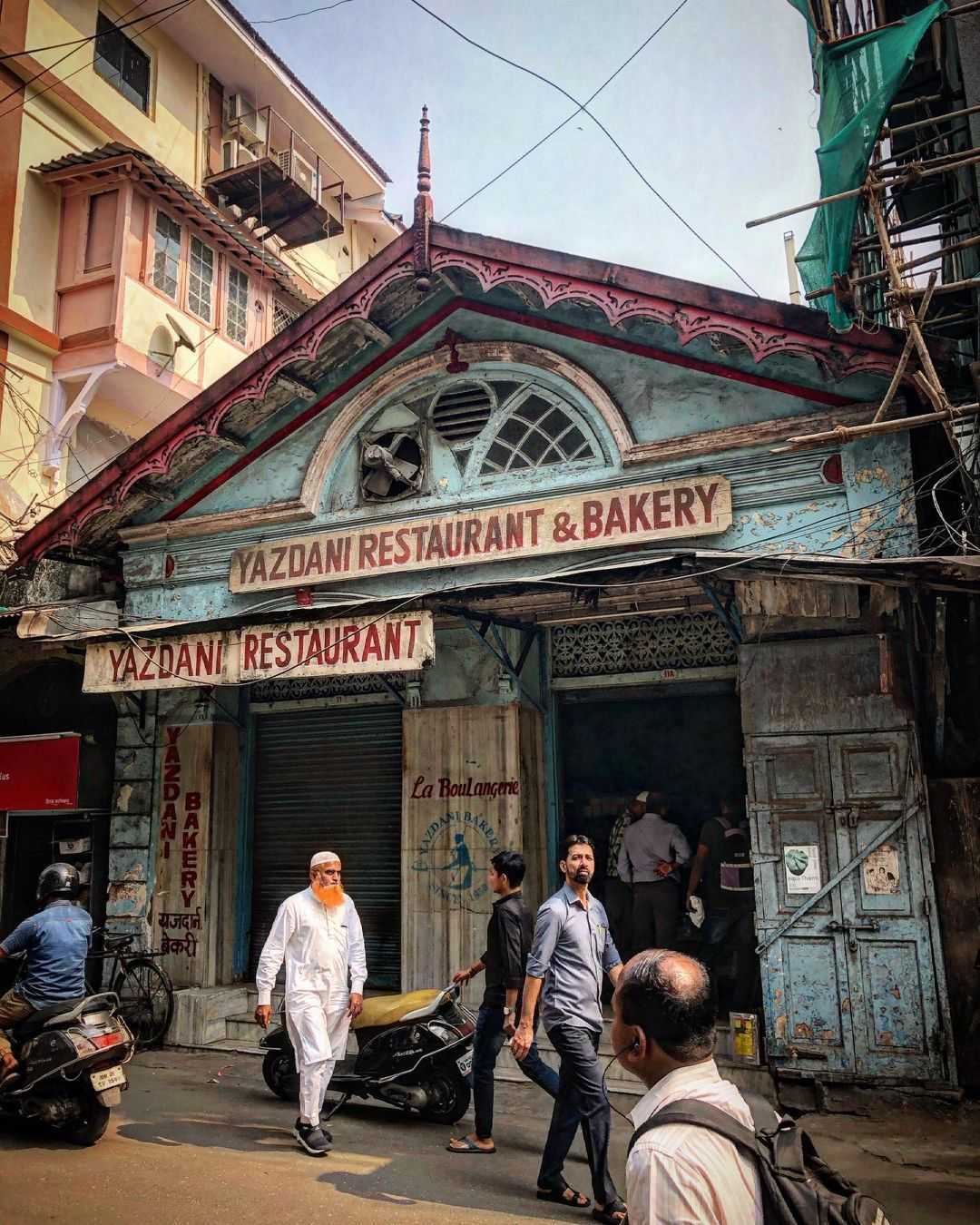 The Yazdani Bakery in Fort Mumbai uses a special technique to bake the bread