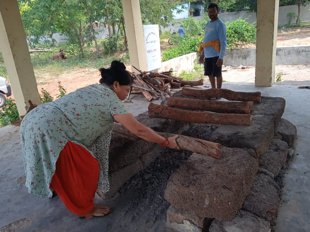 Madhusmita was joined by Smita, Swagatika, and Snehanjali in the initiative.