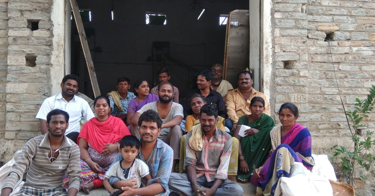 Somashekar Pogula with the farmers of Kurnool, Andhra Pradesh